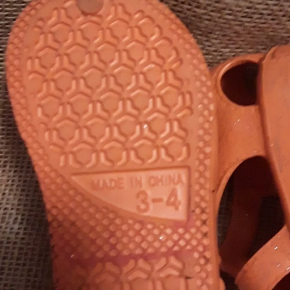 8/$20 Size 3-4 Orange Sparkly Sandals